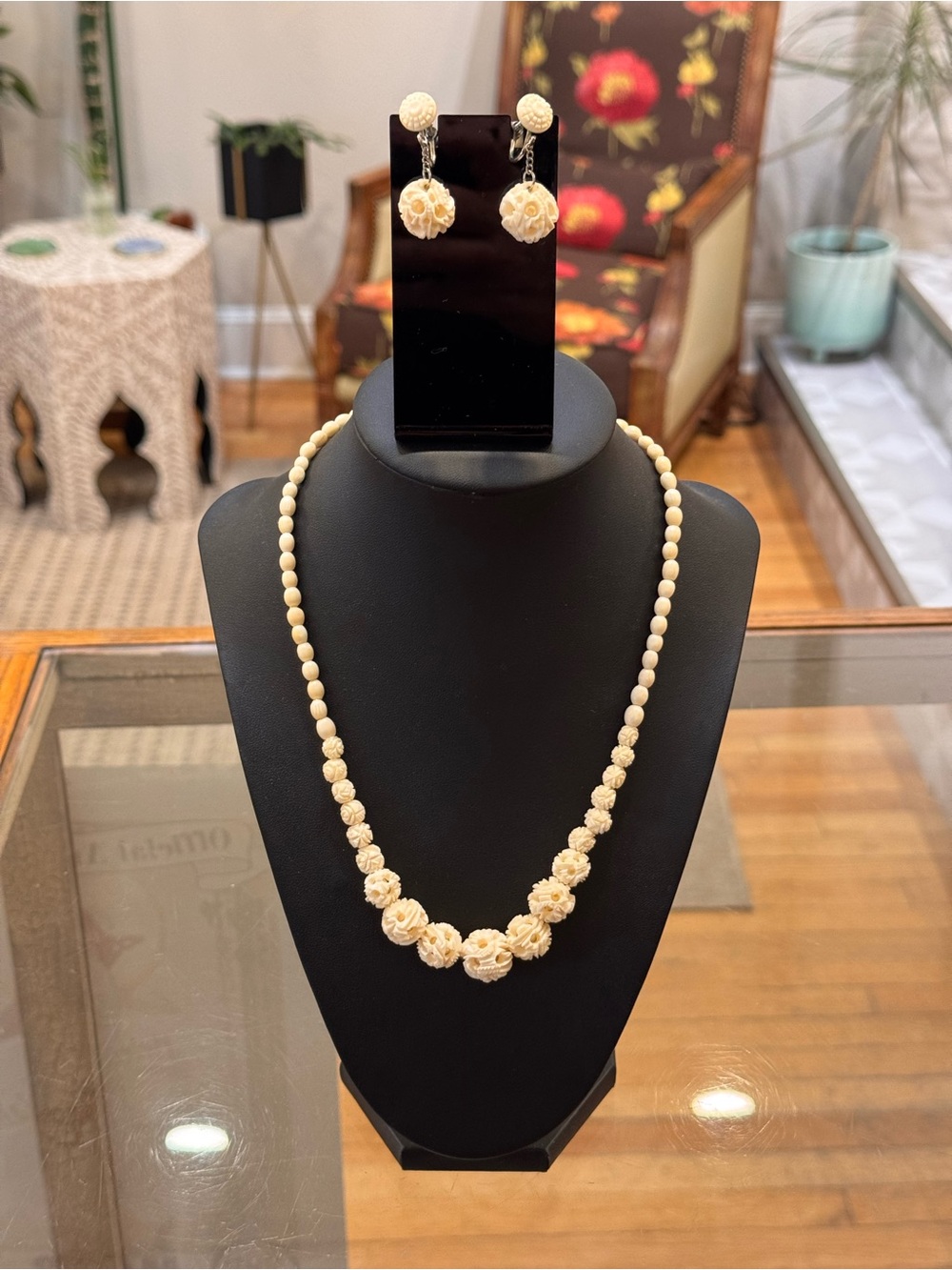 Cream Floral Bead Necklace and Clipon Earrings Set